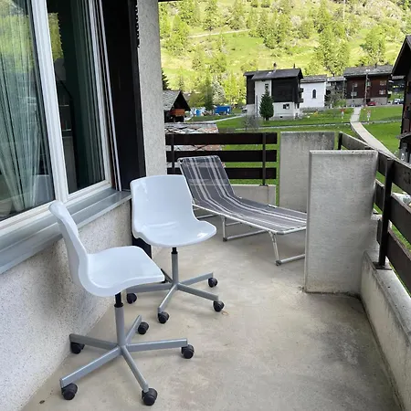 Castello Apartment *